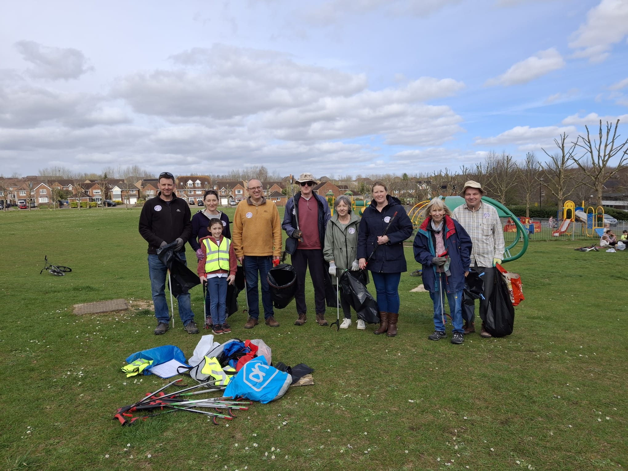 A community litter pick on Bishopdown Farm in 2025